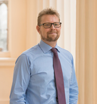 Dr Chris Jenner - Leading Pain Consultant in London UK