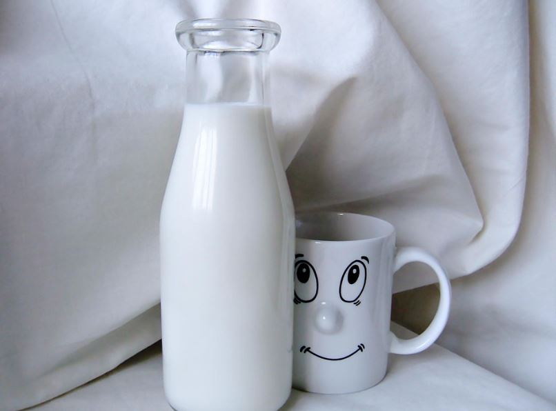 Warm milk for sleep